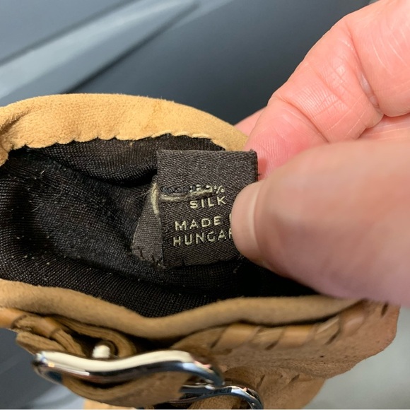 Coach Tan Silk Gloves Faux Suede Buckle Detail Lined Sz 6 1/2 Classic Minimalist - Picture 9 of 11